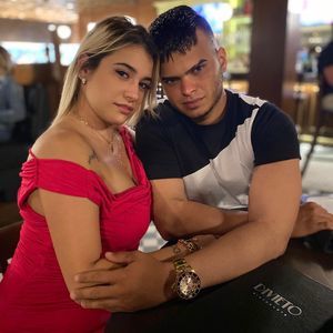 Meet your Posher, Annaira